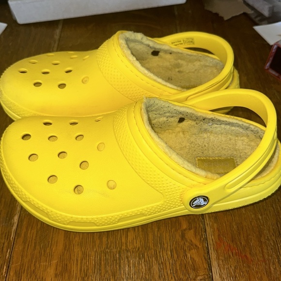Crocs Classic Lined Clogs Slippers Fuzzy M5 W7 - Picture 2 of 4